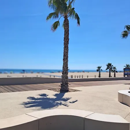 Lejlighed Refait A Neuf, Climatise, En Rez-de-jardin, A 30 Secondes De La Narbonne-Plage